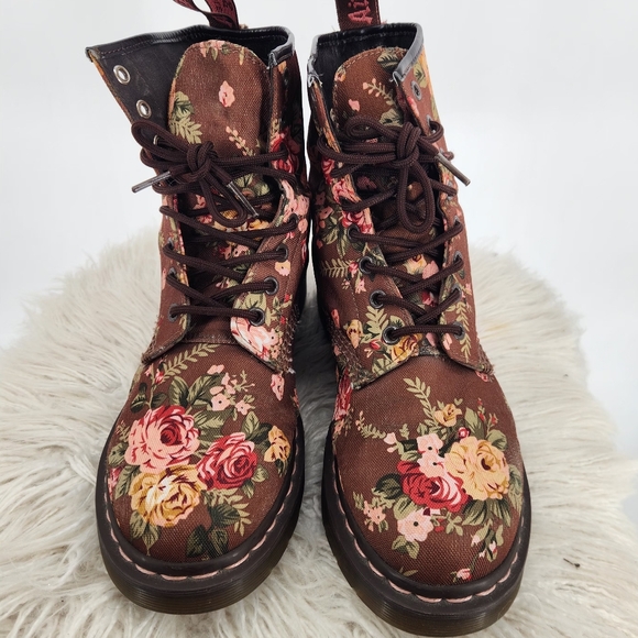Dr. Martens Shoes - RARE Dr. Martens Brown Victorian Rose Floral 11821